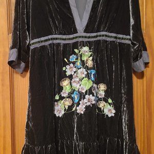 Johnny Was above the knee dress/shirt